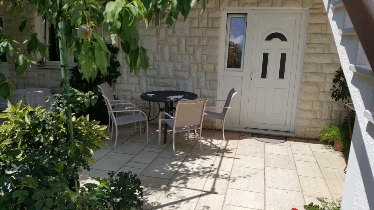 Apartment Knezevic 2 Jadranovo Kültér fotó